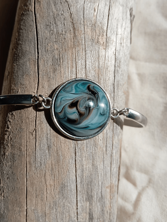 Bracelet résine bleu blanc et marron