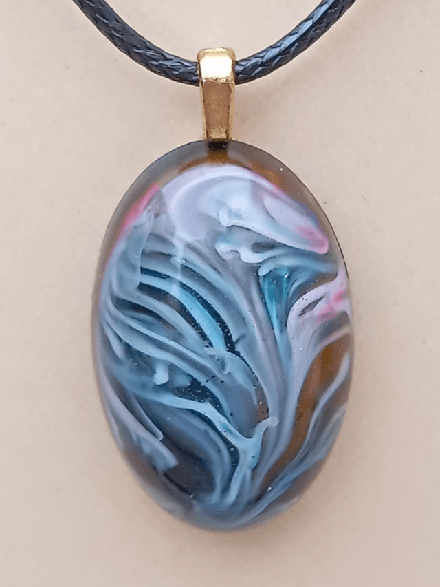 Collier résine Bleu marron rose