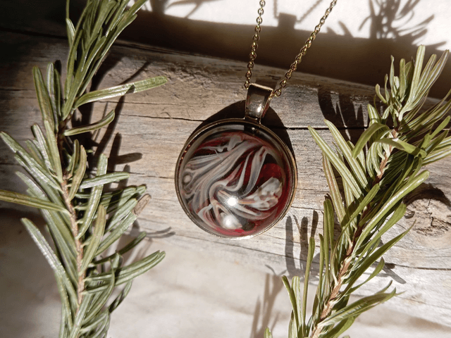 Collier résine marron